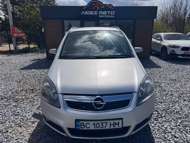 Opel Zafira - фото 2