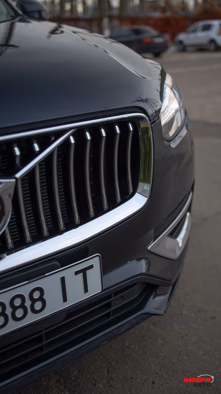 Volvo XC90 - фото 35