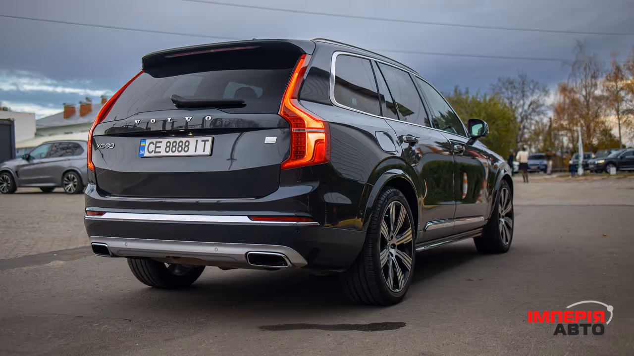 Volvo XC90 - фото 6