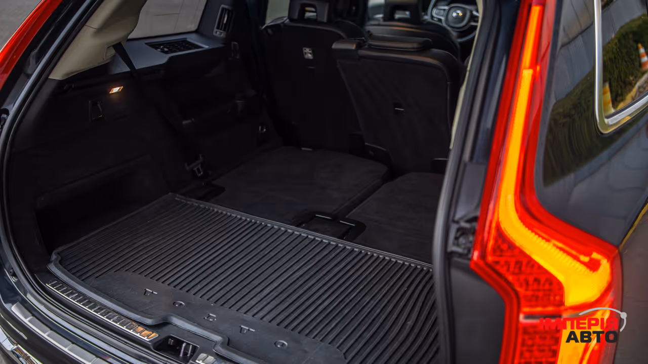 Volvo XC90 - фото 38