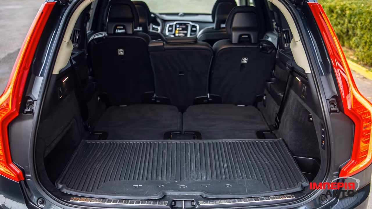 Volvo XC90 - фото 27