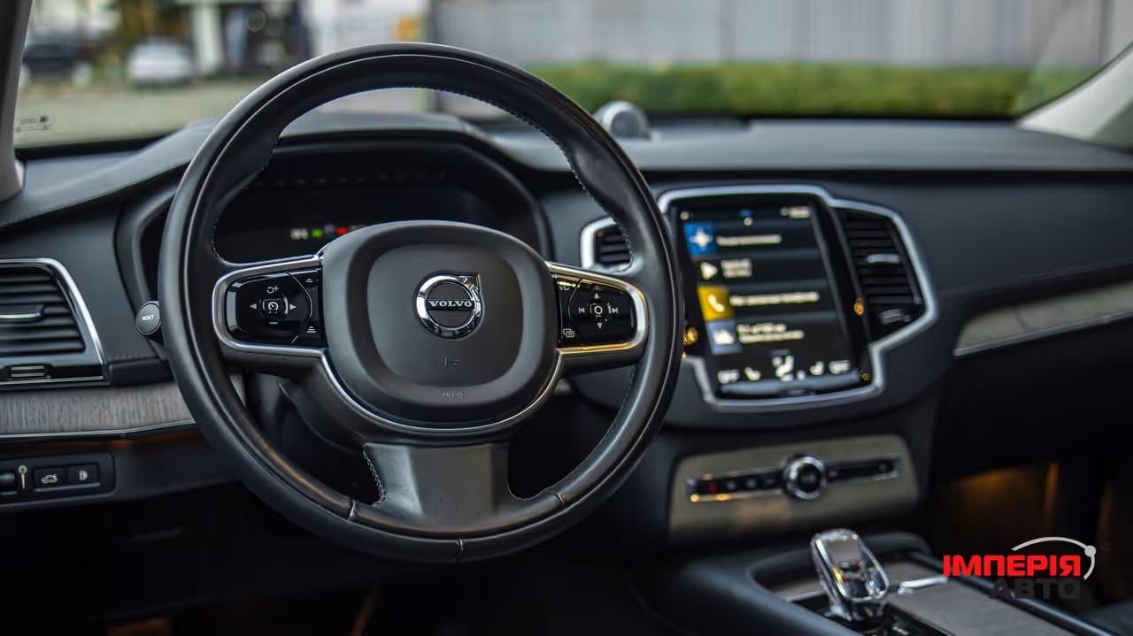 Volvo XC90 - фото 39