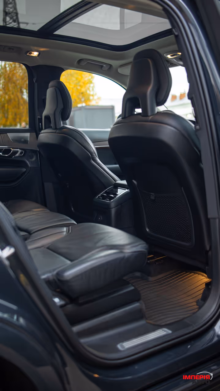 Volvo XC90 - фото 29