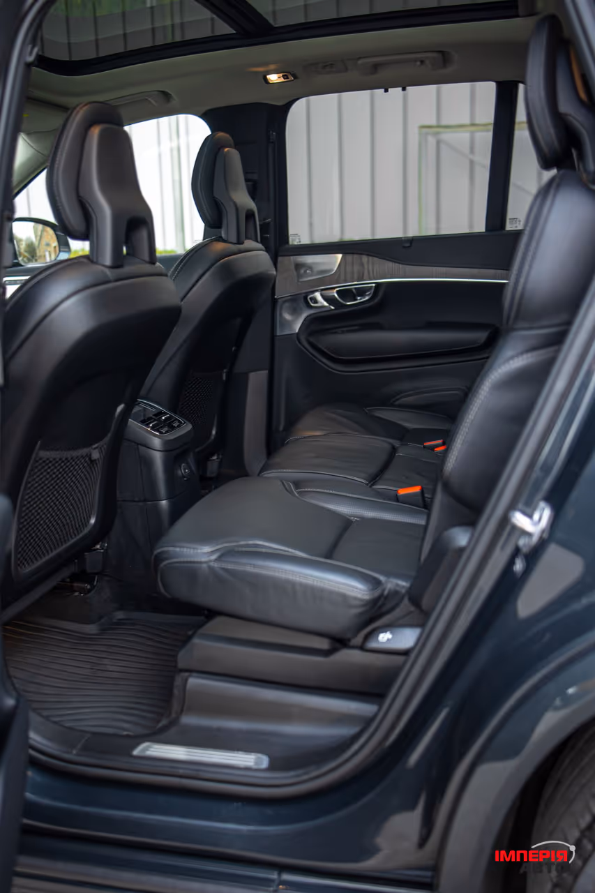 Volvo XC90 - фото 14