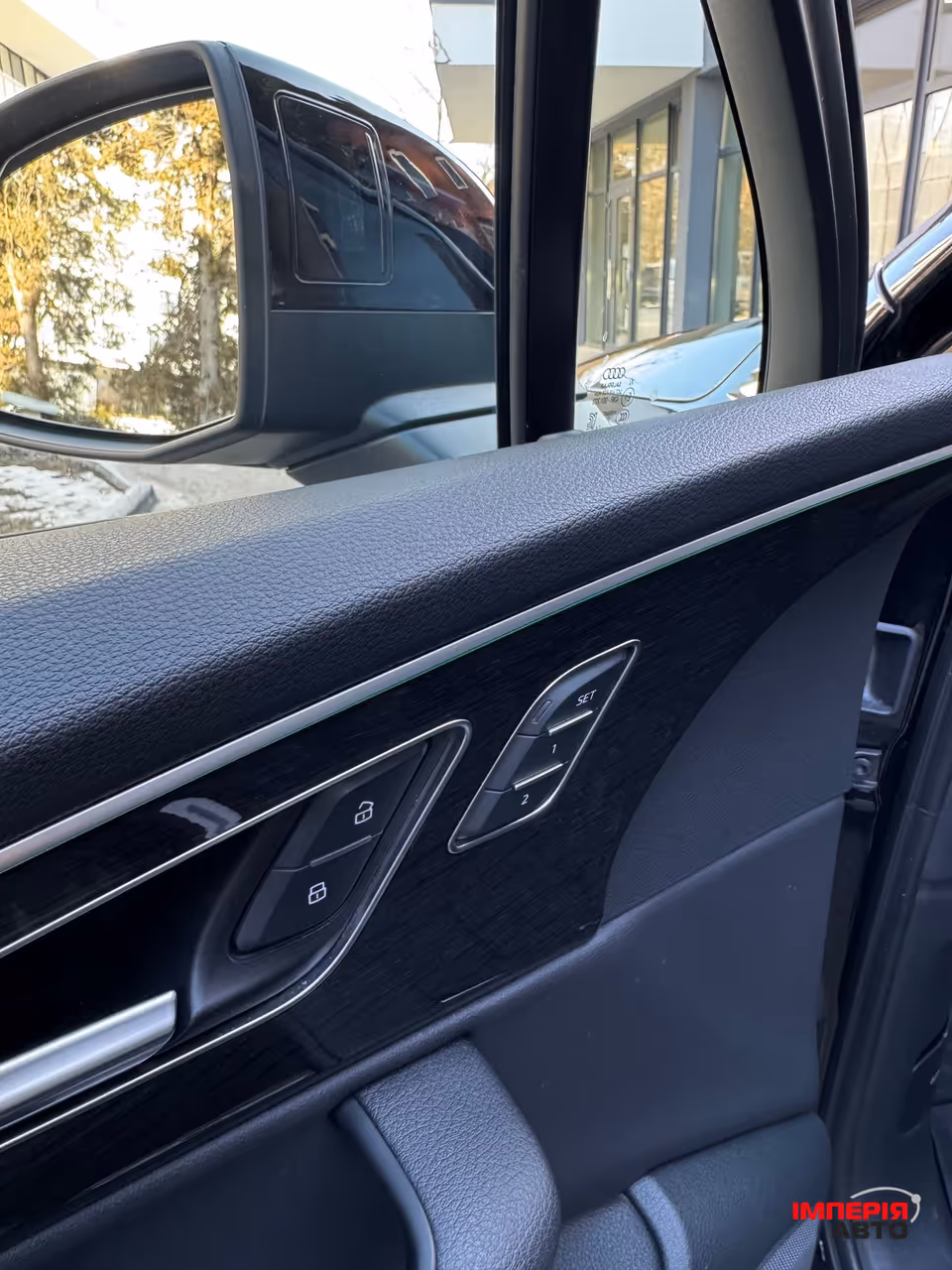 Audi Q7 - фото 14