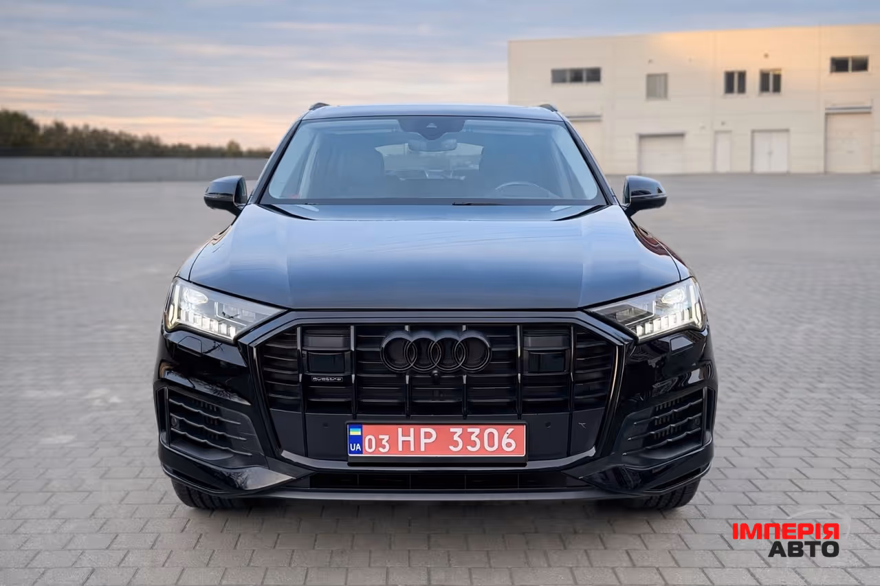 Audi Q7 - фото 3