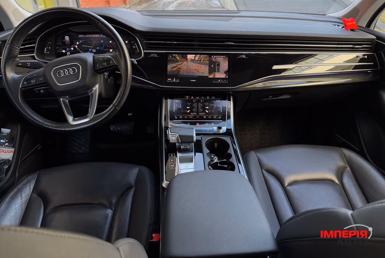 Audi Q7 - фото 13