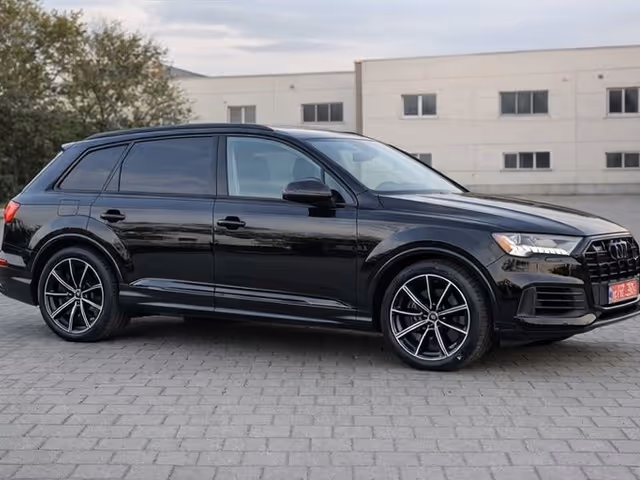 Audi Q7 - фото 5