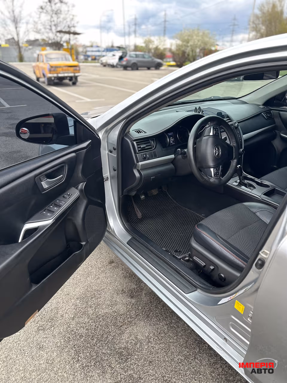 Toyota Camry - фото 11