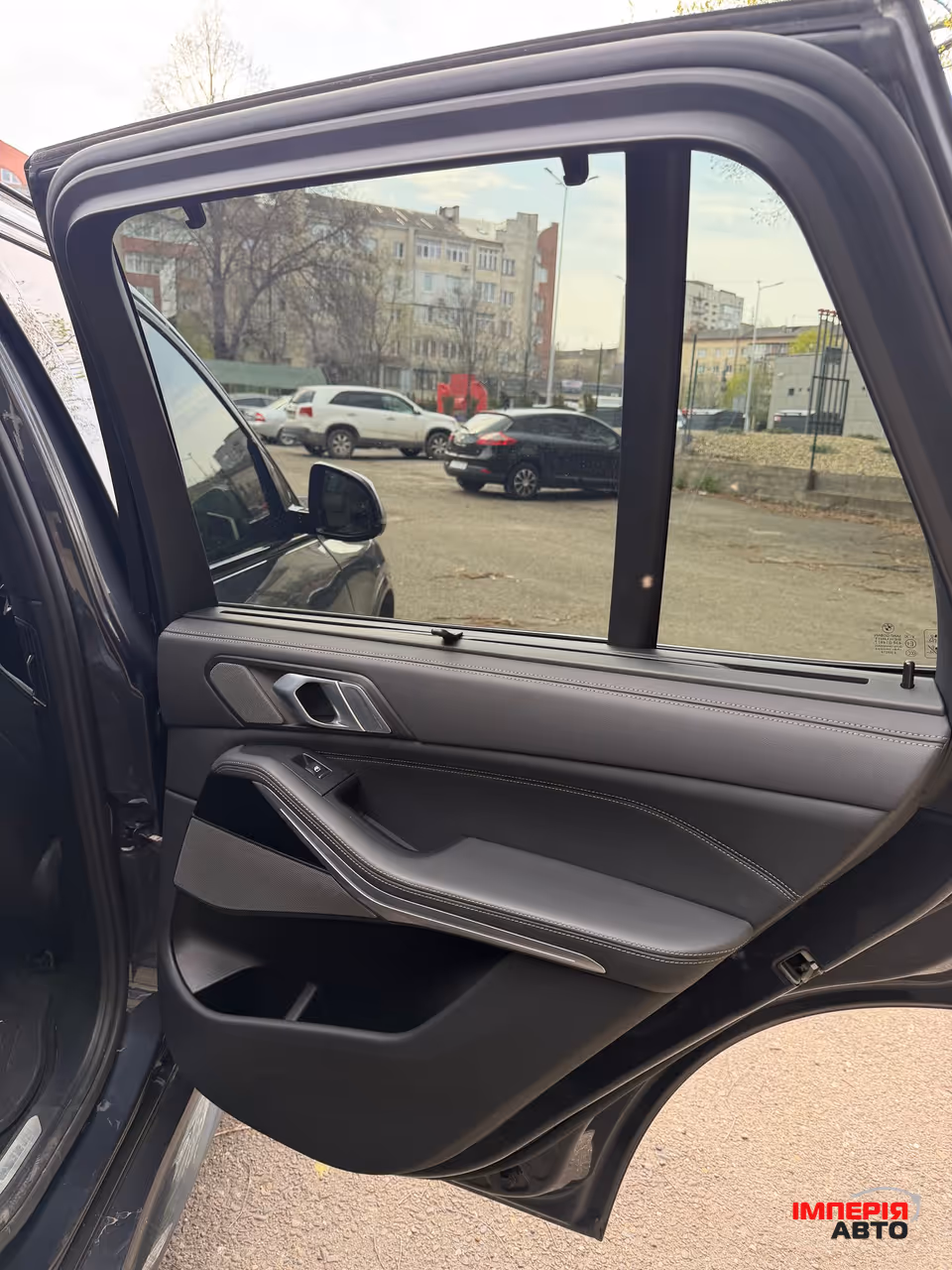 BMW X5 - фото 9