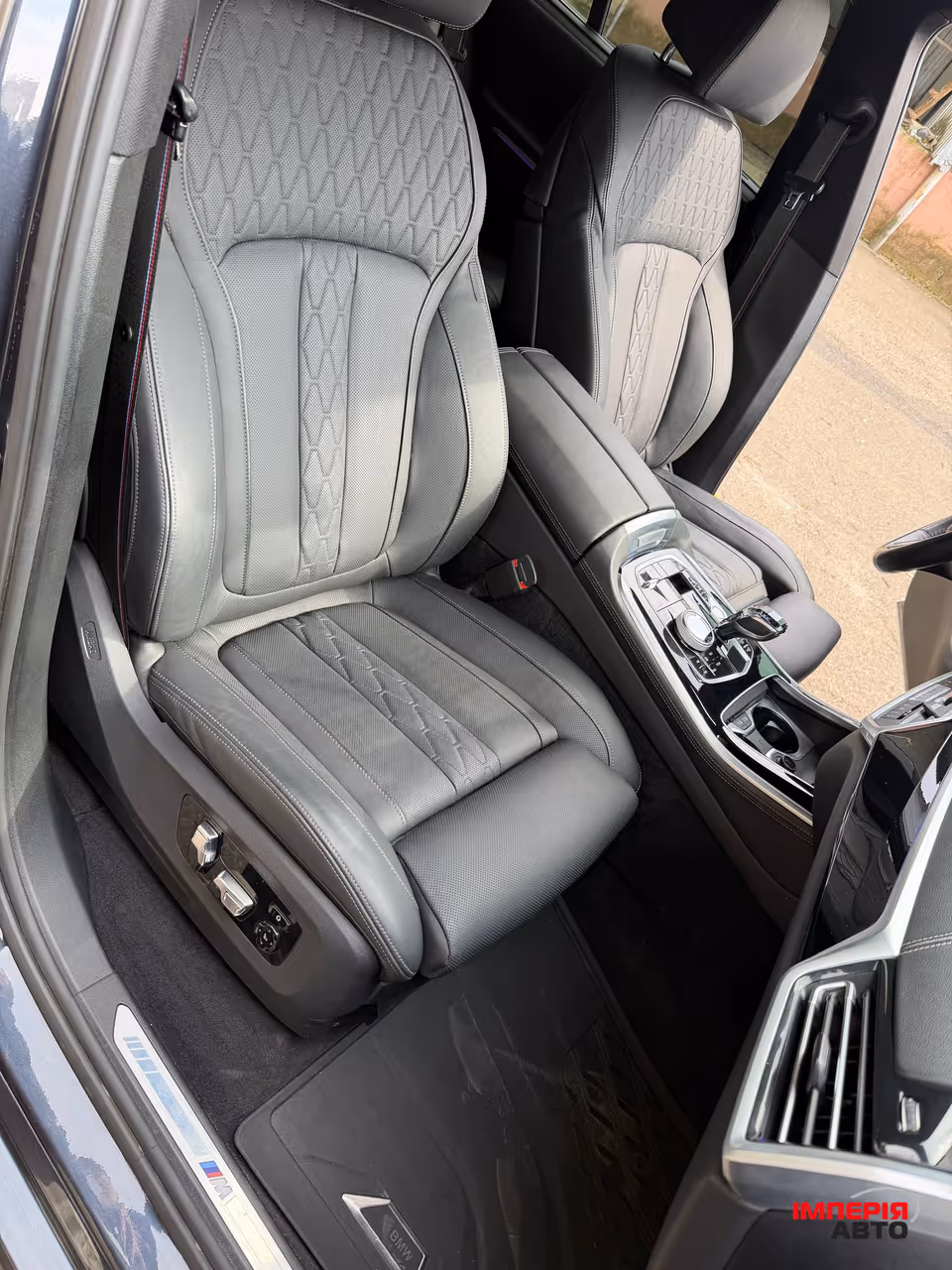 BMW X5 - фото 8