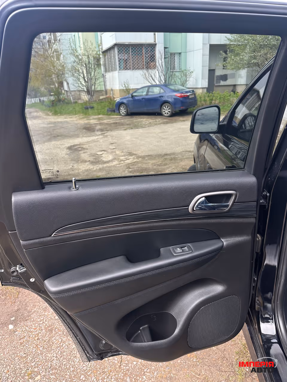 Jeep Grand Cherokee - фото 9