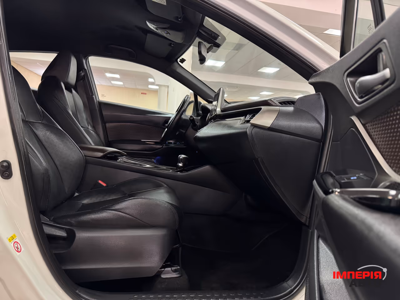 Toyota C-HR - фото 7