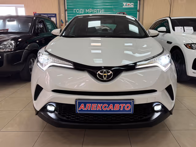 Toyota C-HR - фото 2