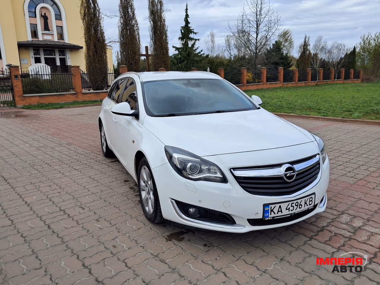 Opel Insignia - фото 1
