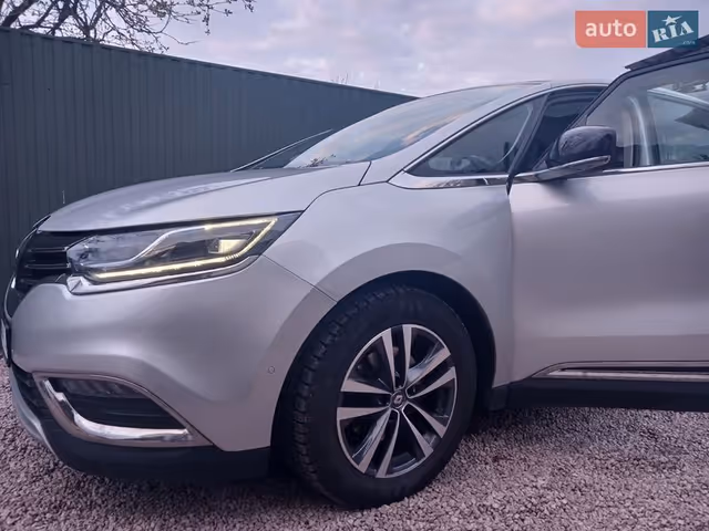 Renault Espace - фото 2