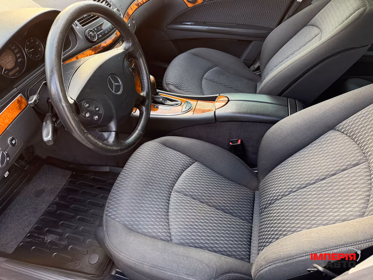 Mercedes-Benz E-Класс - фото 19