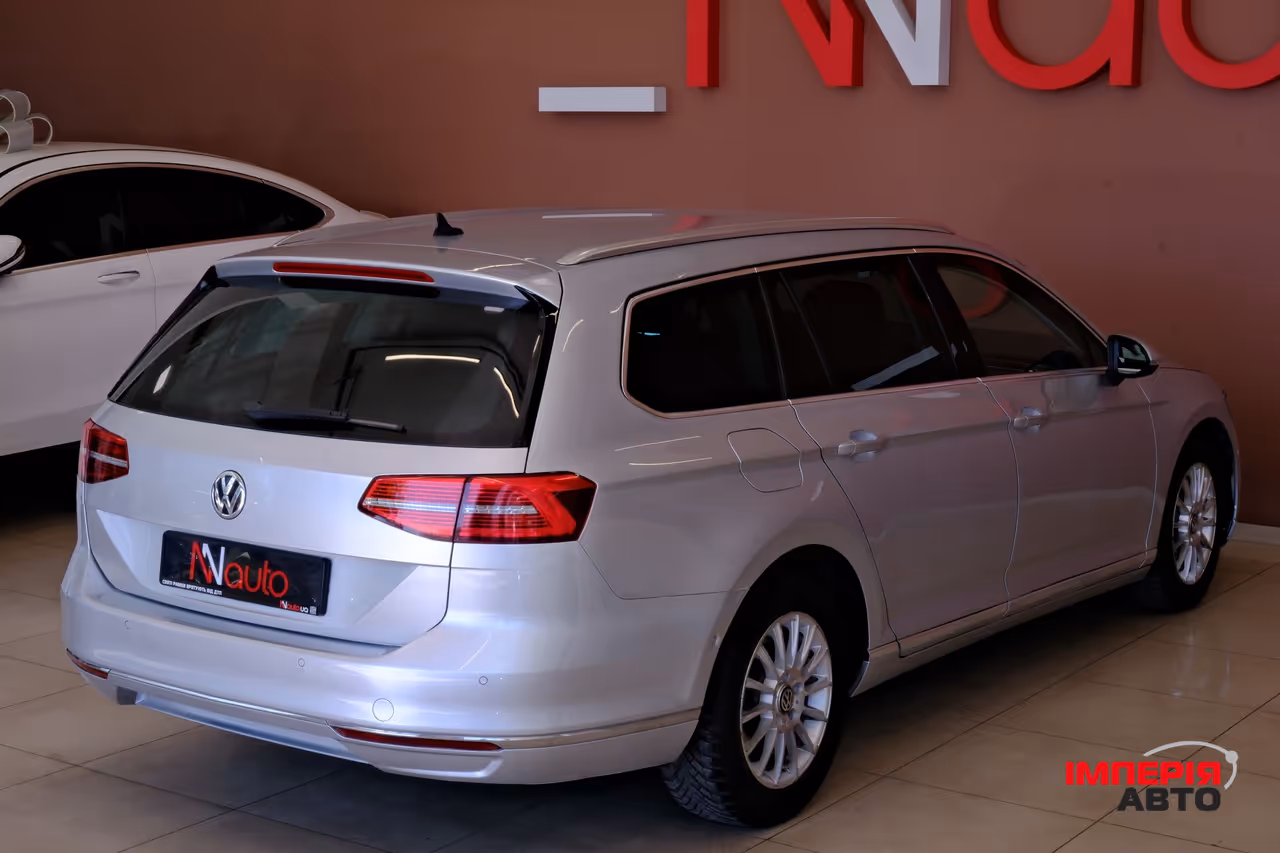 Volkswagen Passat - фото 5