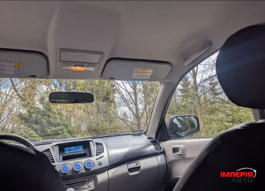 Mitsubishi L200 - фото 10