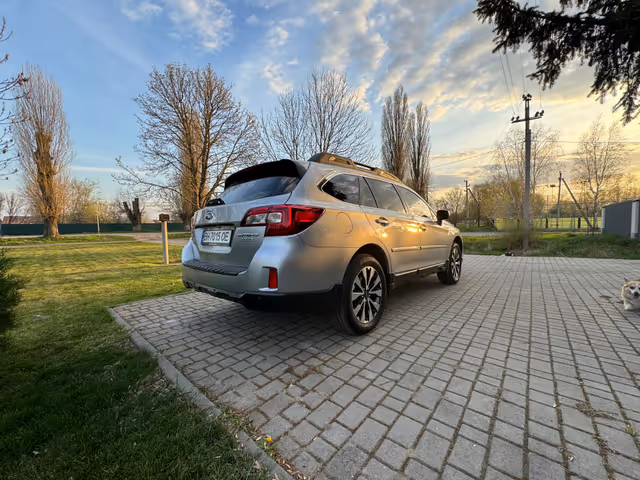 Subaru Outback - фото 5