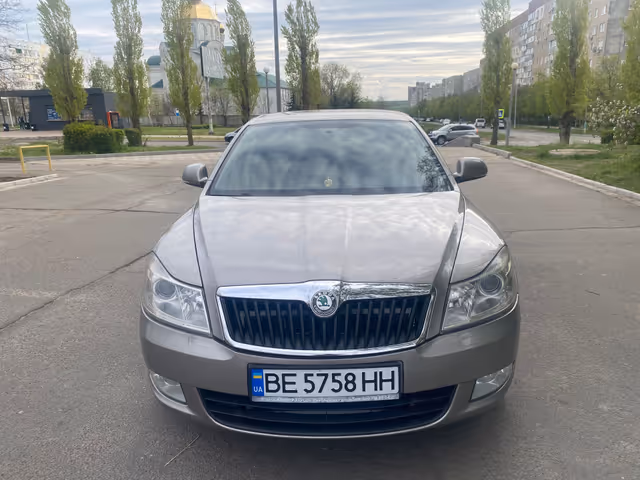 Skoda Octavia - фото 1