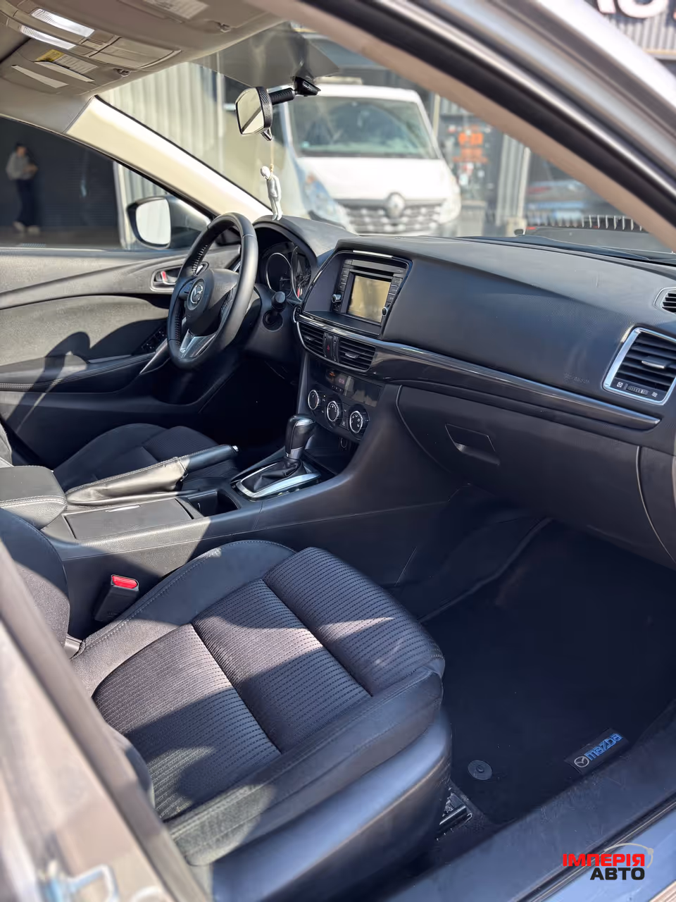Mazda 6 - фото 12