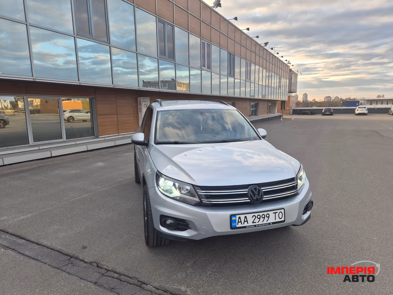 Volkswagen Tiguan - фото 3