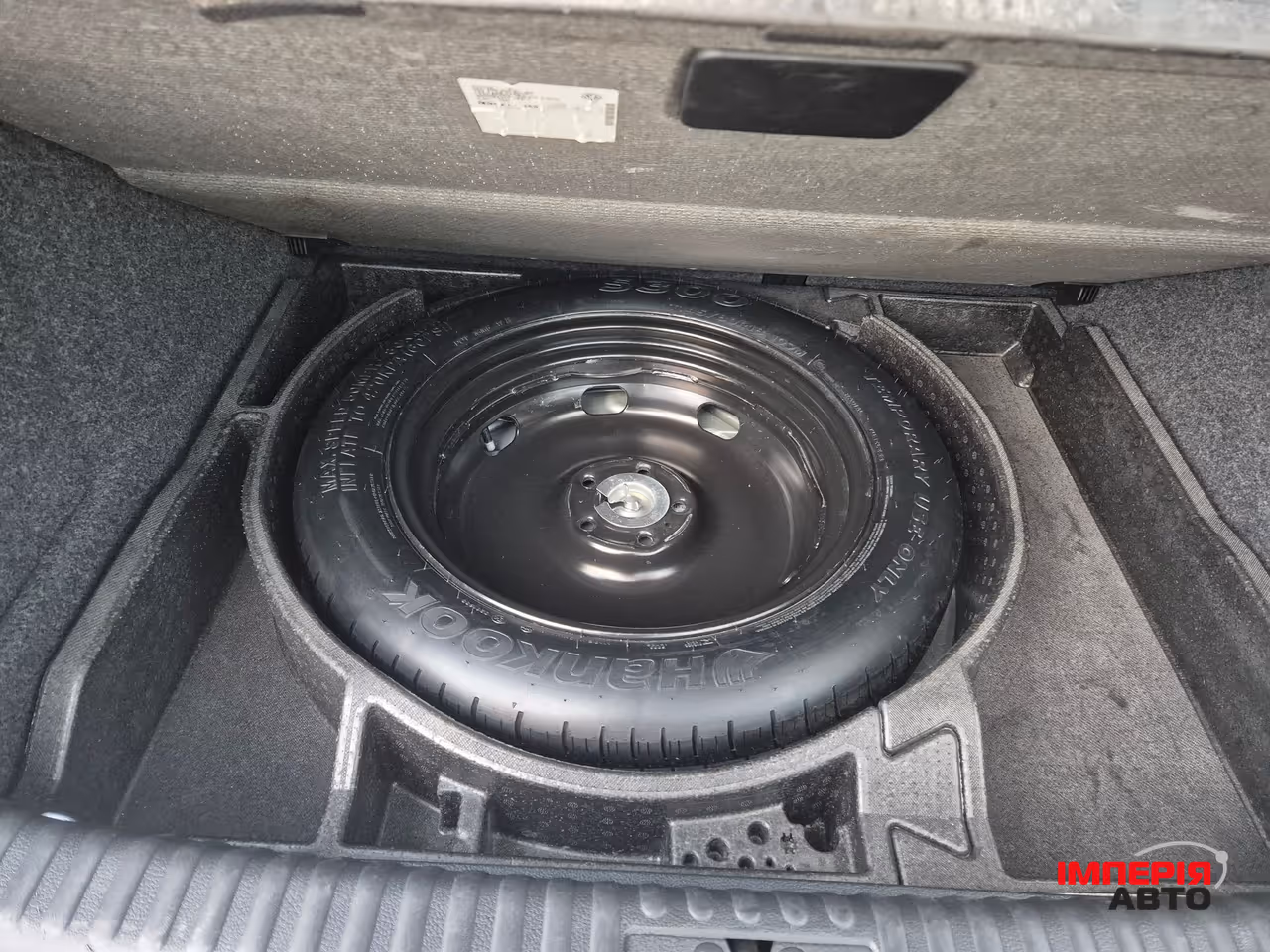 Volkswagen Tiguan - фото 11