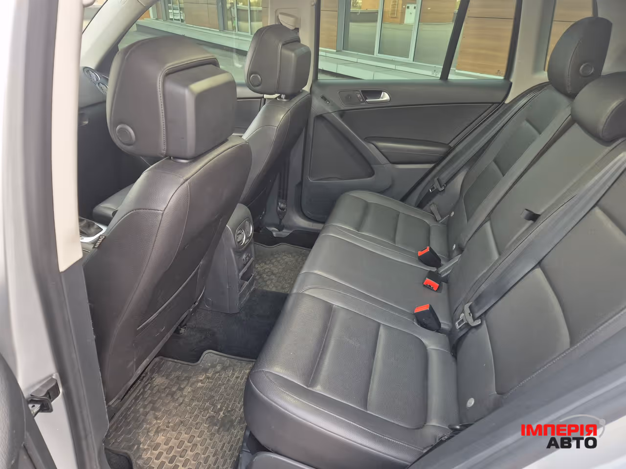 Volkswagen Tiguan - фото 12