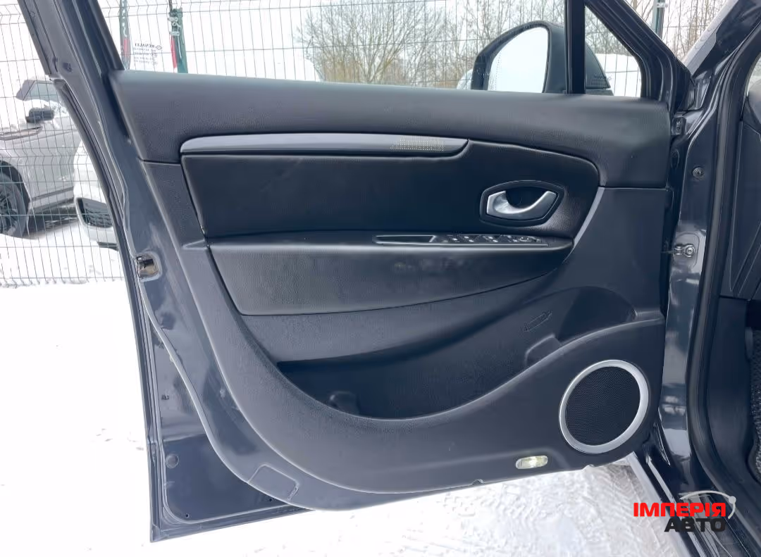 Renault Megane - фото 5