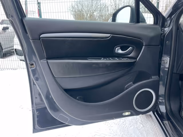 Renault Megane - фото 5