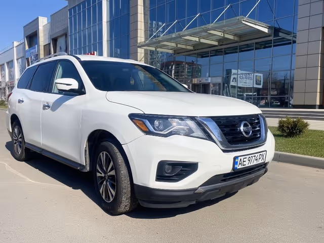 Nissan Pathfinder - фото 4