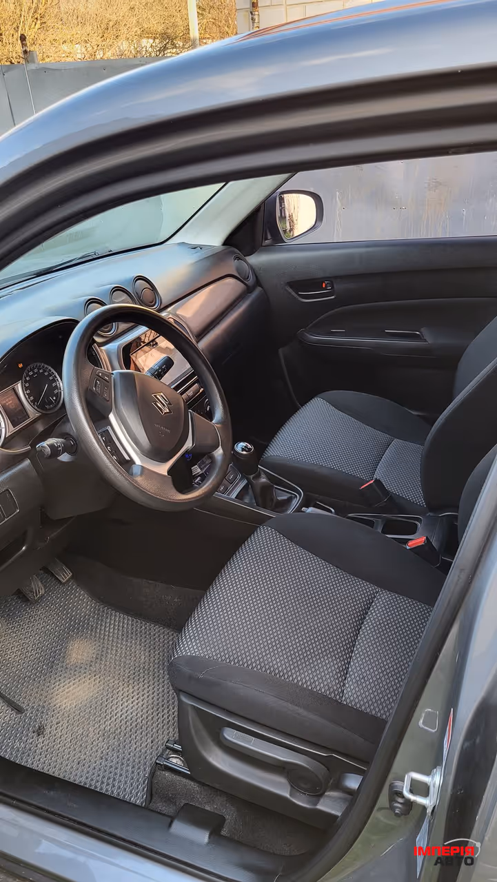 Suzuki Vitara - фото 10