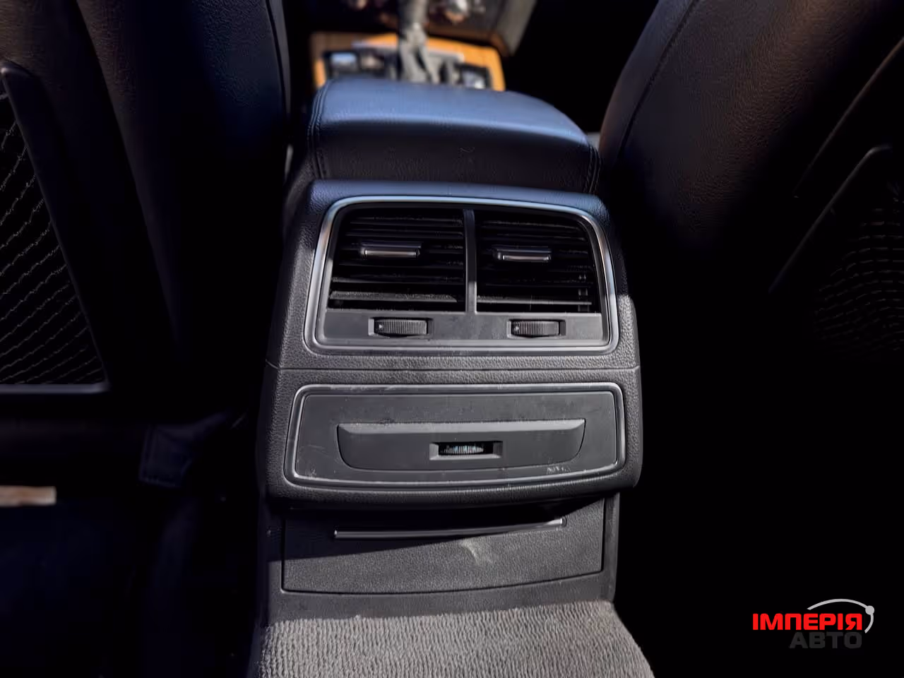 Audi A6 - фото 9