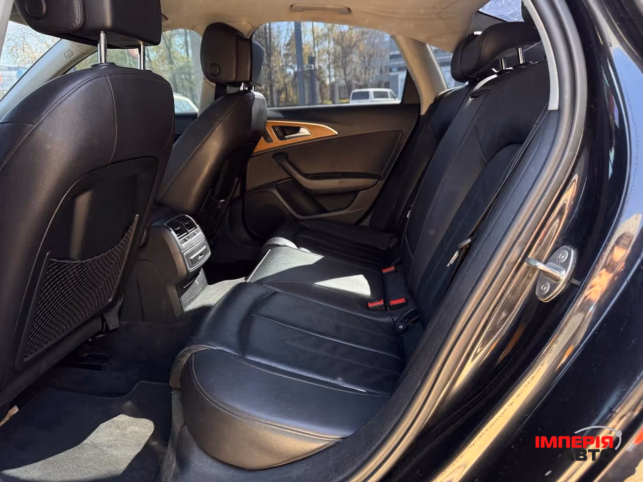 Audi A6 - фото 8