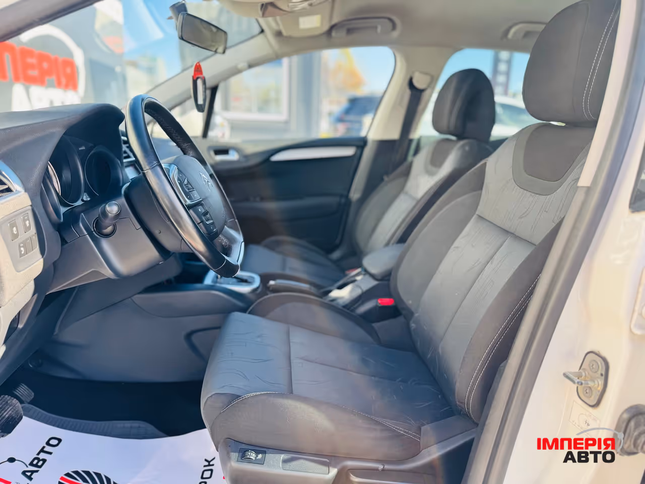 Citroen C4 - фото 7