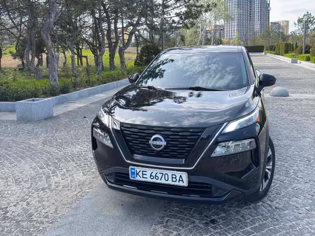 Nissan Rogue - фото 1