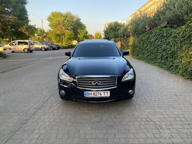 Infiniti Q70 - фото 4