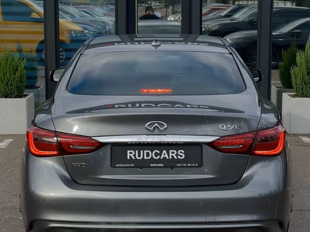 Infiniti Q50 - фото 3