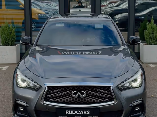 Infiniti Q50 - фото 1