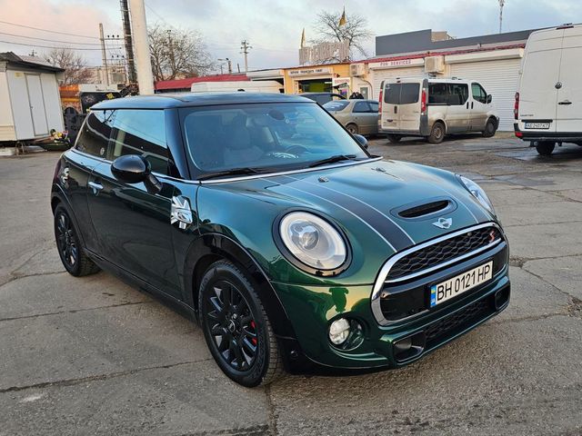 Mini Hatch - фото 1