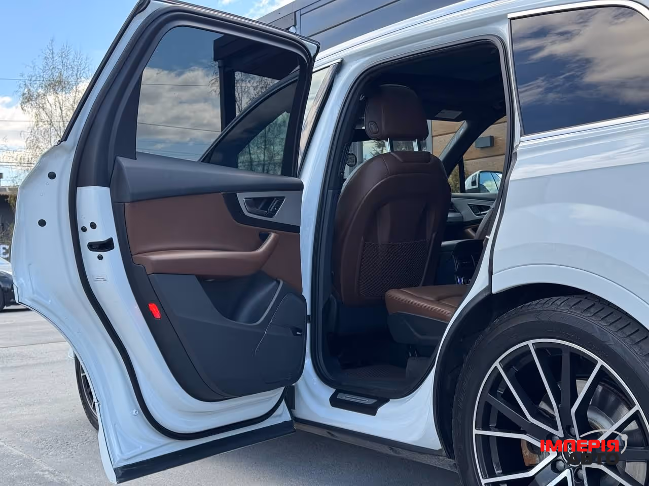 Audi Q7 - фото 55
