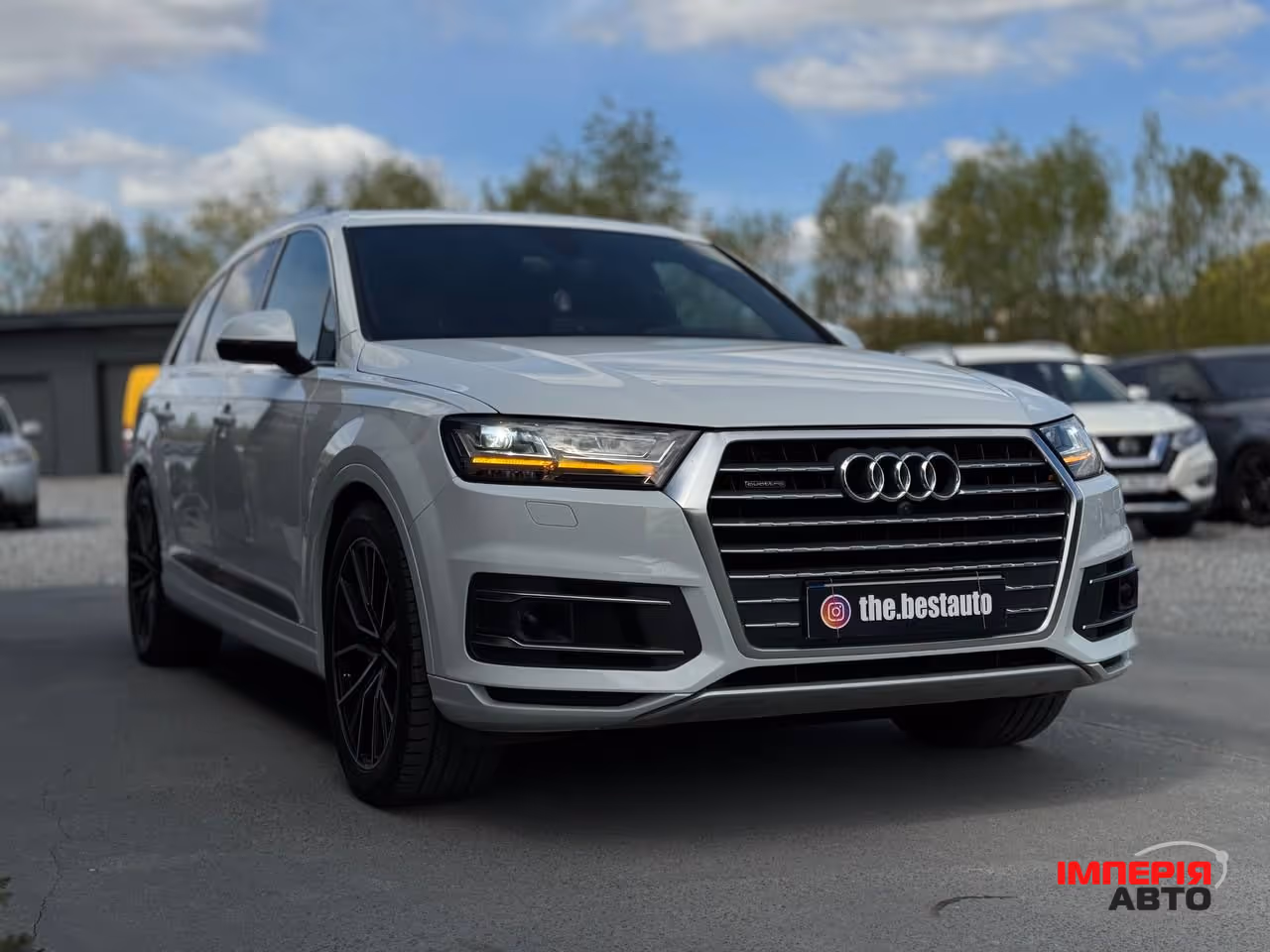 Audi Q7 - фото 15