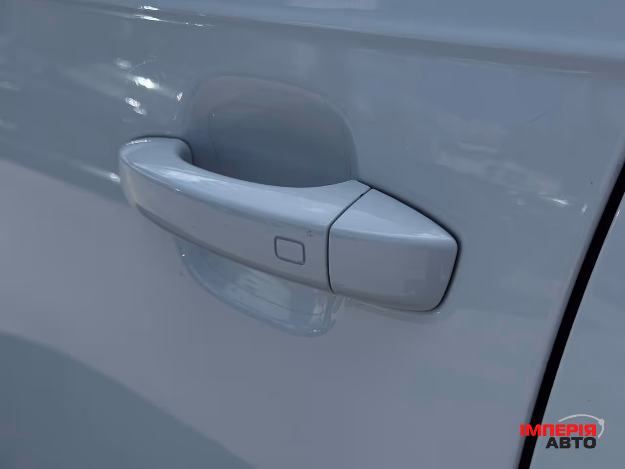 Audi Q7 - фото 30