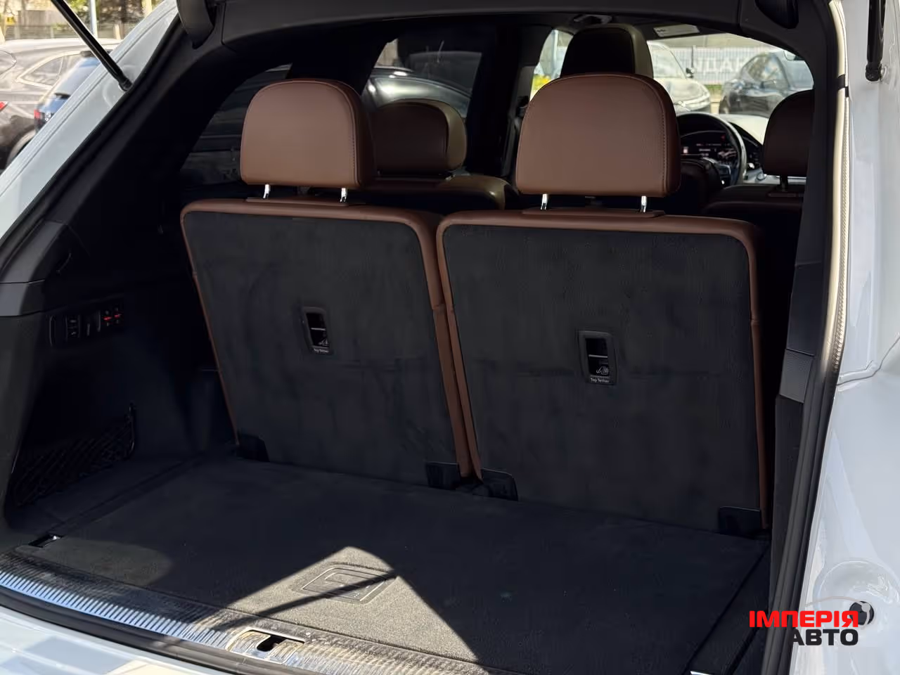 Audi Q7 - фото 29