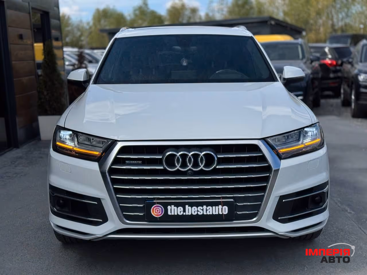 Audi Q7 - фото 16