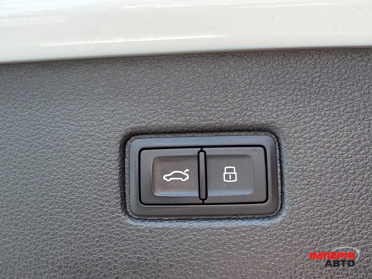 Audi Q7 - фото 23