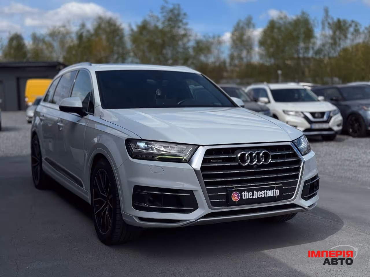Audi Q7 - фото 14