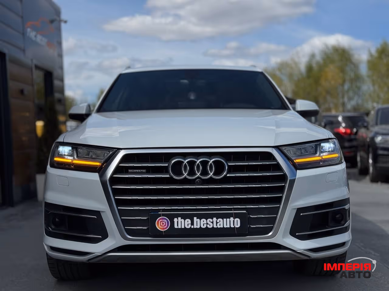 Audi Q7 - фото 17