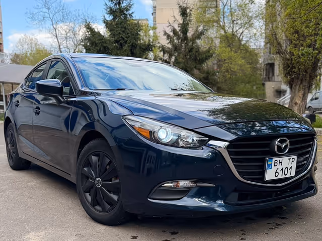 Mazda 3 - фото 1